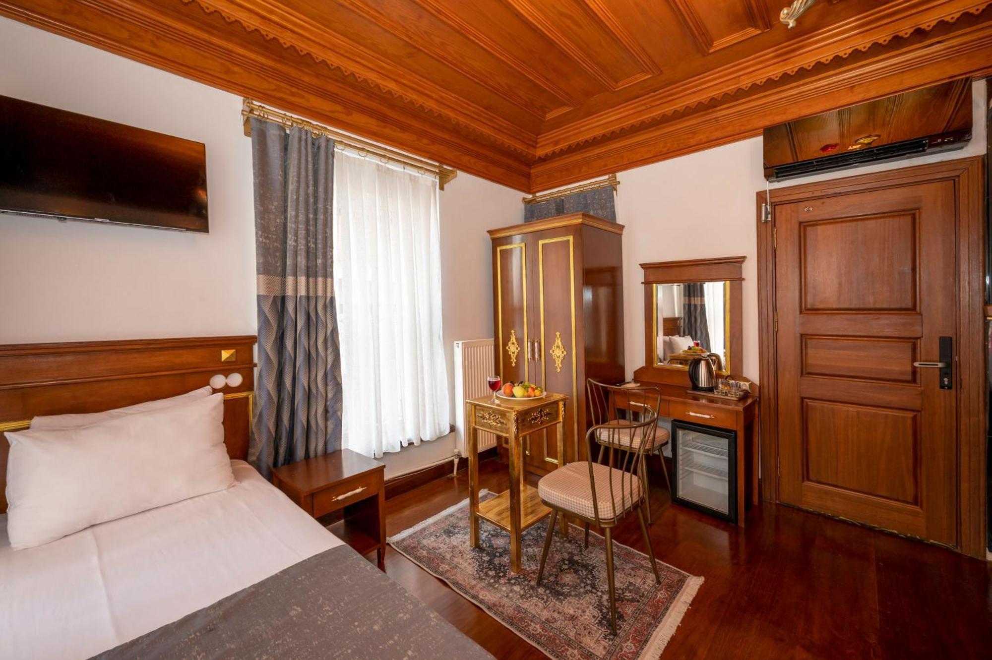 Valeria Antique 1892 Hotel Istanboel Buitenkant foto